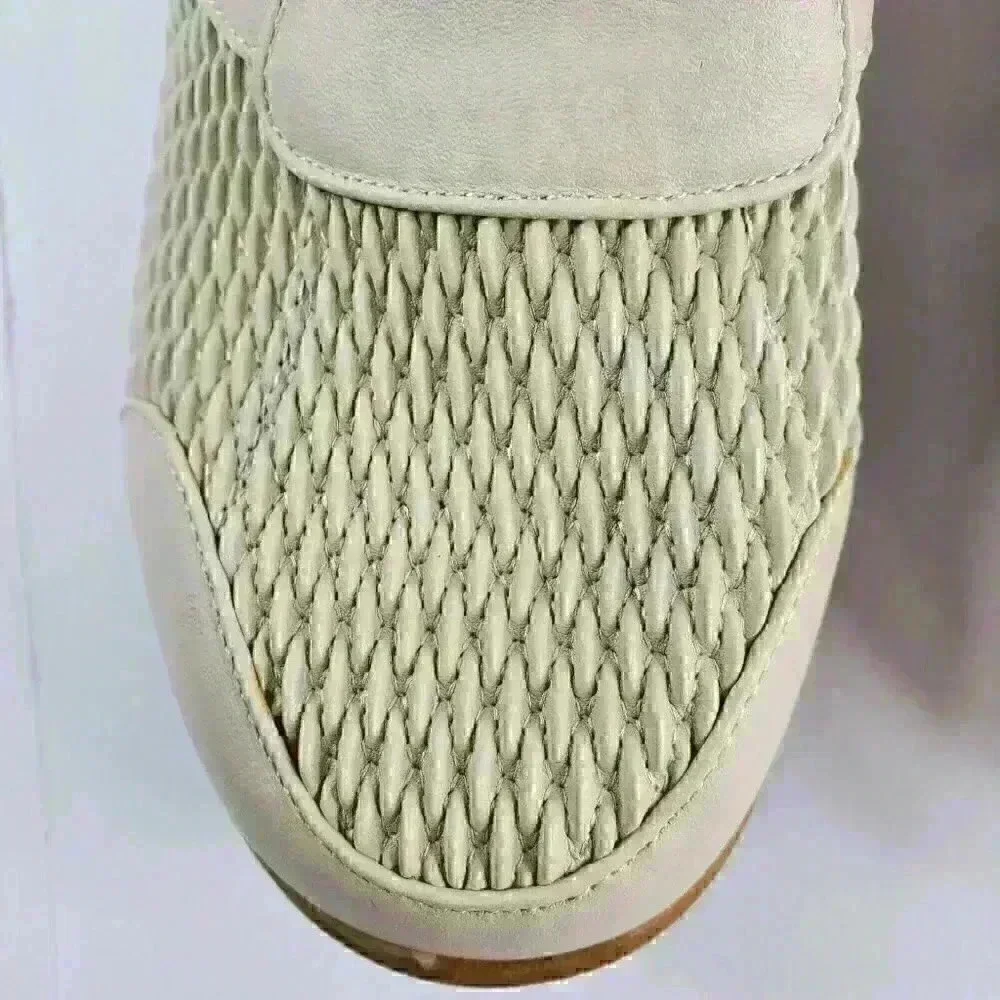 Stretch'n Form by Beacon Adjustable Strap Beige Women Comfort Shoes Size 8.5 New